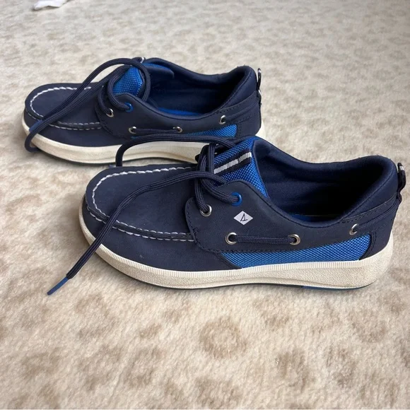 Kids Sperry navy blue boat shoes (size 14.5) - Picture 4 of 9
